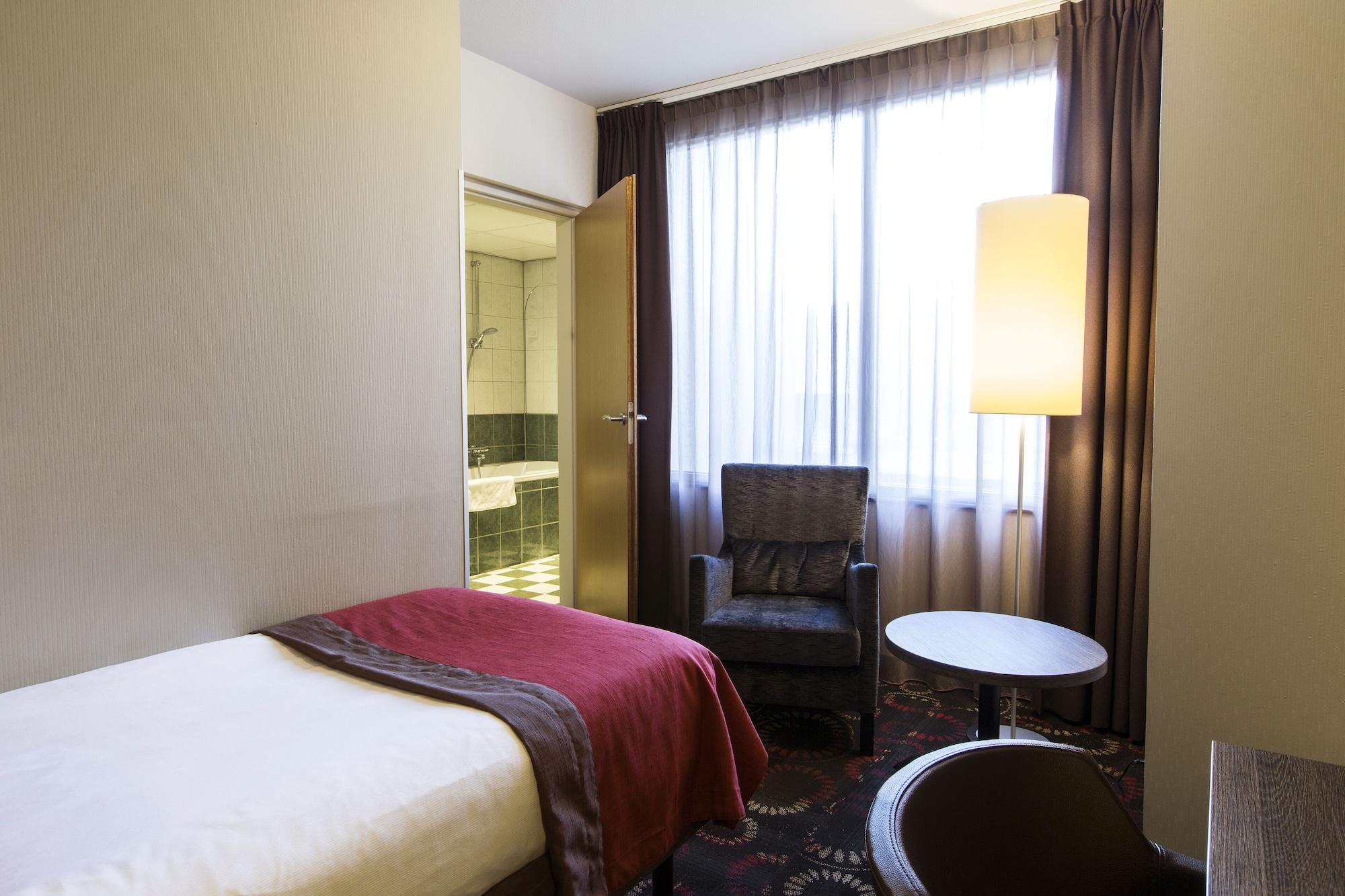 Leonardo Hotel Eindhoven City Center Former Crown Hotel Ngoại thất bức ảnh