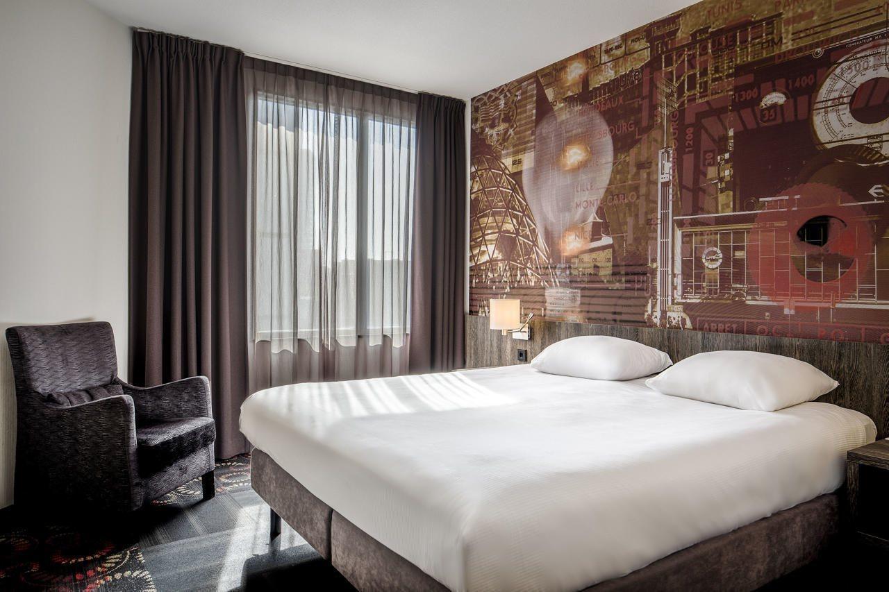 Leonardo Hotel Eindhoven City Center Former Crown Hotel Ngoại thất bức ảnh