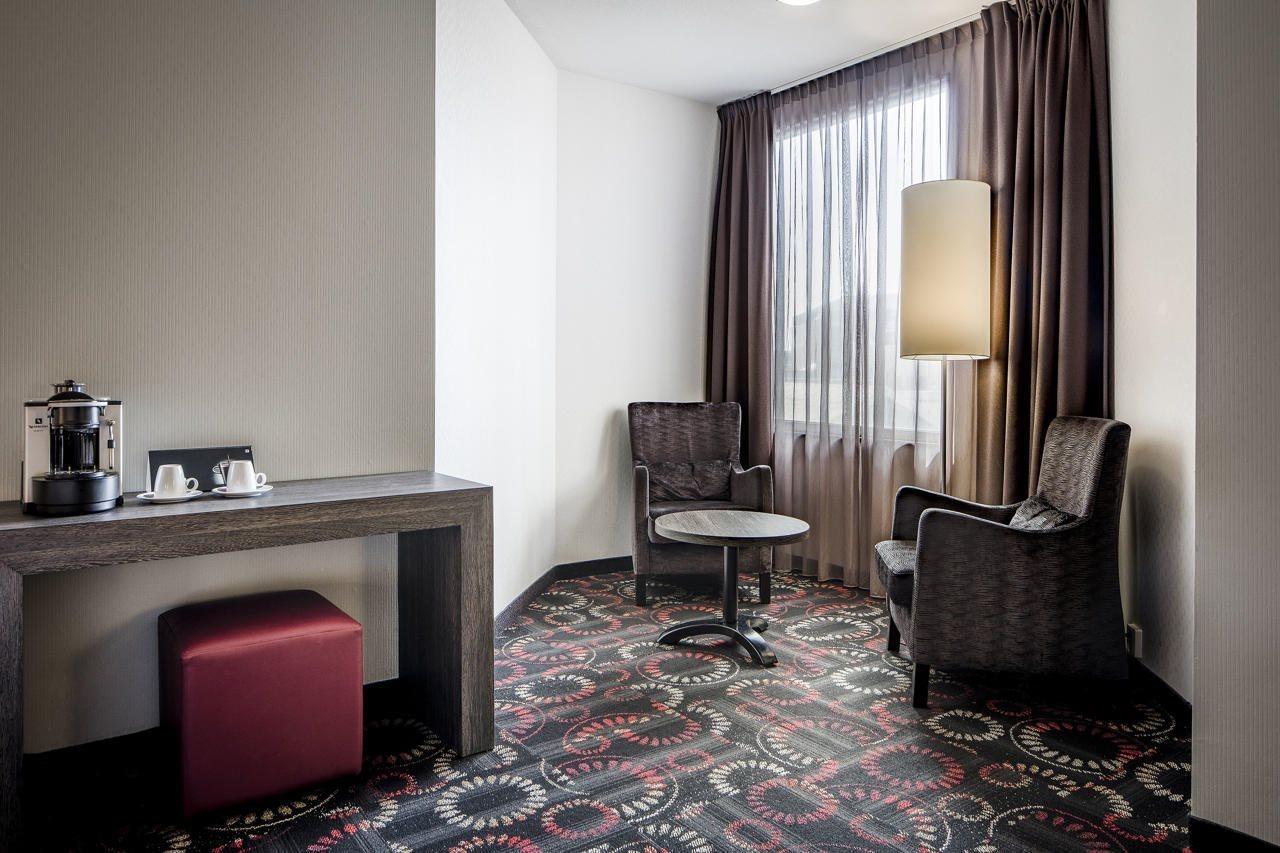 Leonardo Hotel Eindhoven City Center Former Crown Hotel Ngoại thất bức ảnh
