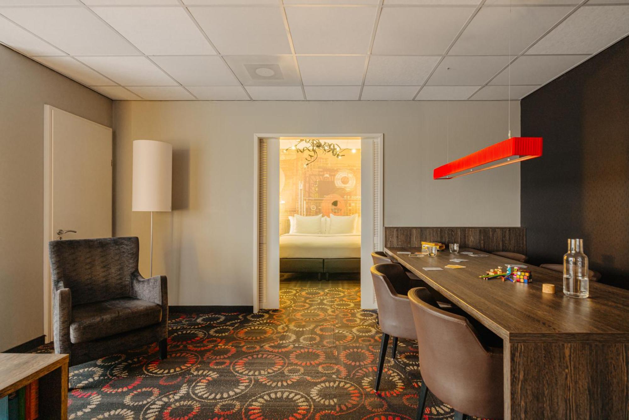 Leonardo Hotel Eindhoven City Center Former Crown Hotel Ngoại thất bức ảnh