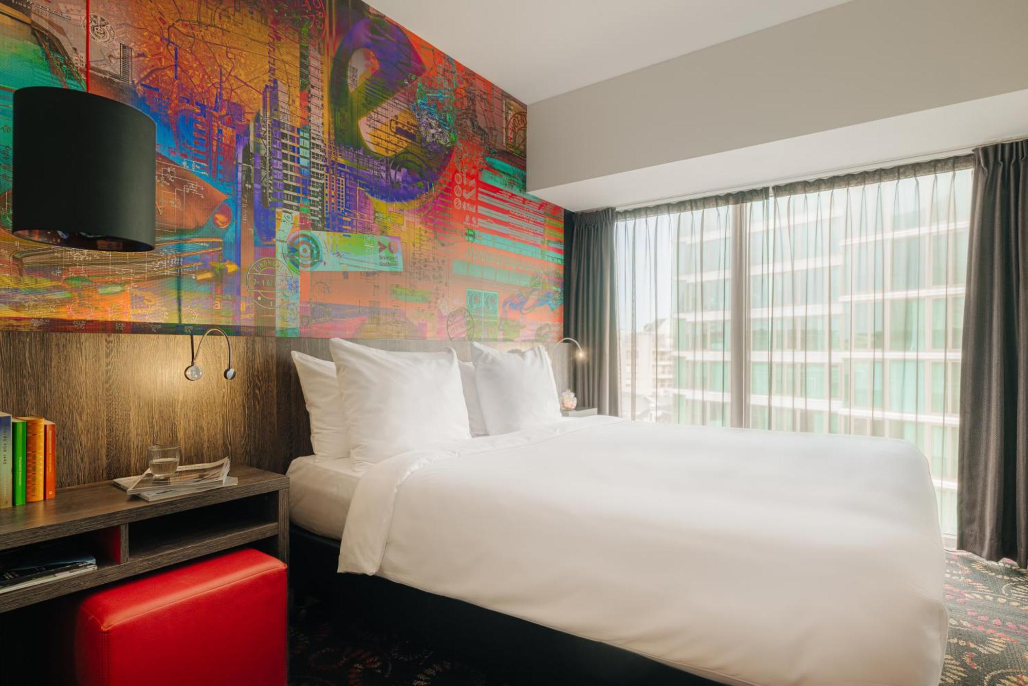 Leonardo Hotel Eindhoven City Center Former Crown Hotel Ngoại thất bức ảnh