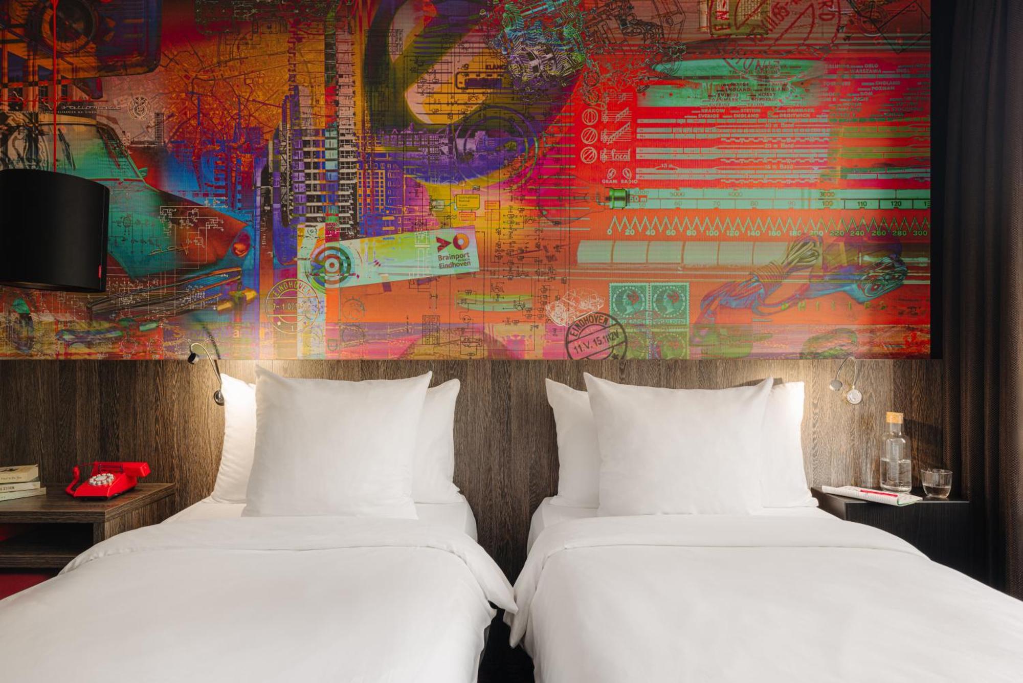 Leonardo Hotel Eindhoven City Center Former Crown Hotel Ngoại thất bức ảnh