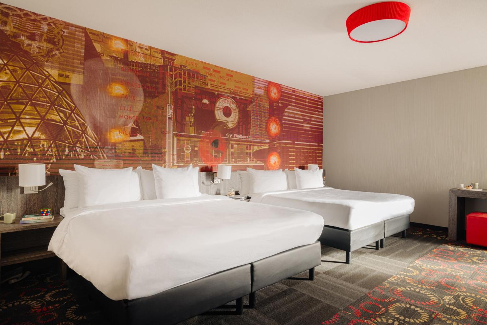 Leonardo Hotel Eindhoven City Center Former Crown Hotel Ngoại thất bức ảnh