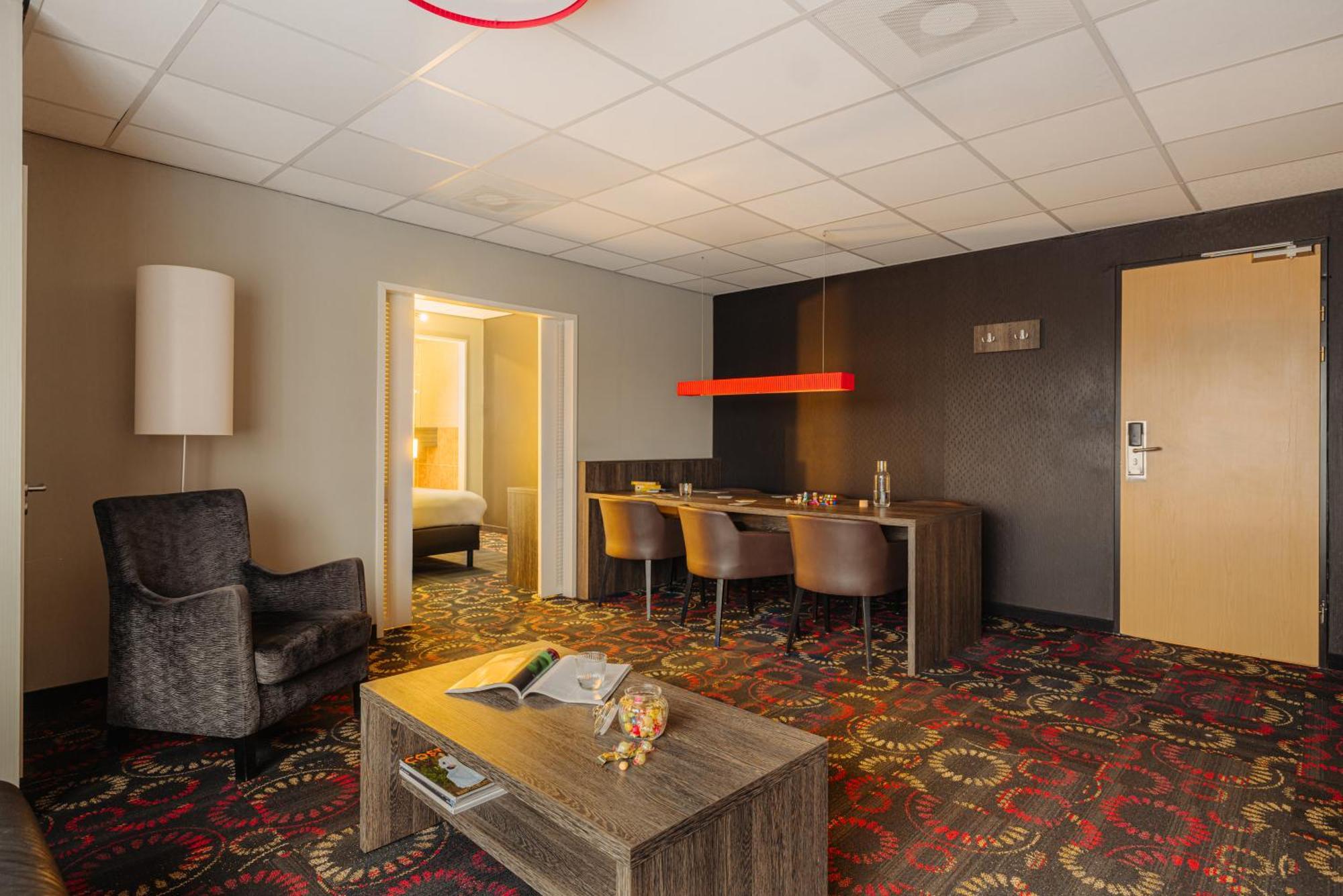 Leonardo Hotel Eindhoven City Center Former Crown Hotel Ngoại thất bức ảnh